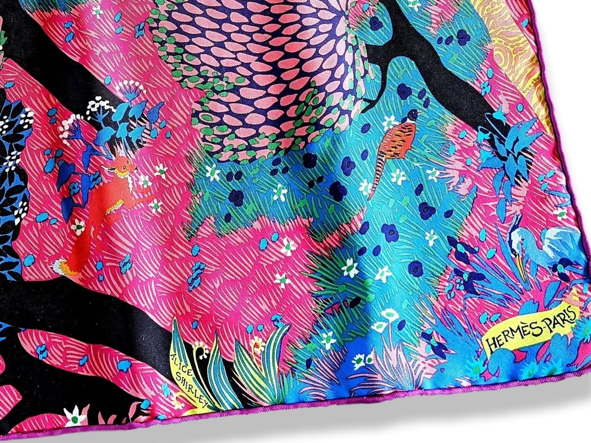 Hermes 2017 Fuchsia Green Pink DANS UN JARDIN ANGLAIS by Alice Shirley Gavroche Carre Scarf 45 CM - poupishop
