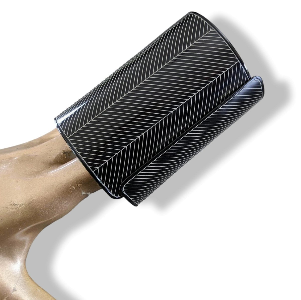 Hermes 2018 Black/Silver Resine Manchette CHEVRON Bracelet All Sizes, New and Incredible! - poupishop