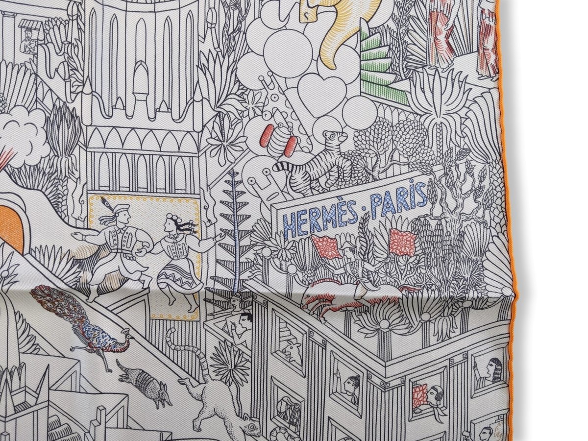Hermes 2018 Blanc/Jaune/Vert ANIMAPOLIS by Jan Bajtlik Twill scarf