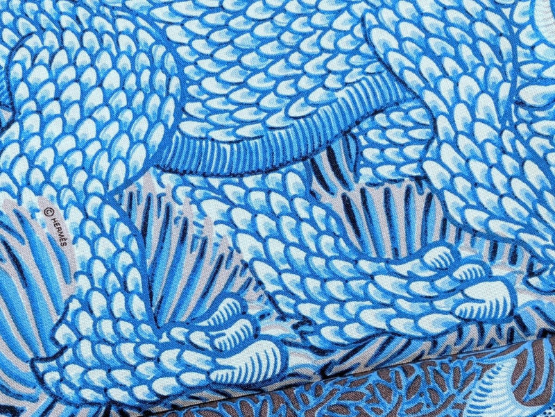 Hermes 2018 cw13 Bleu Azur/Ciel/Gris SWEET DREAMS Monsters by Jan Bajtlik 70% Wool/30% Silk Carre H 100 cm, BNWTIB! - poupishop