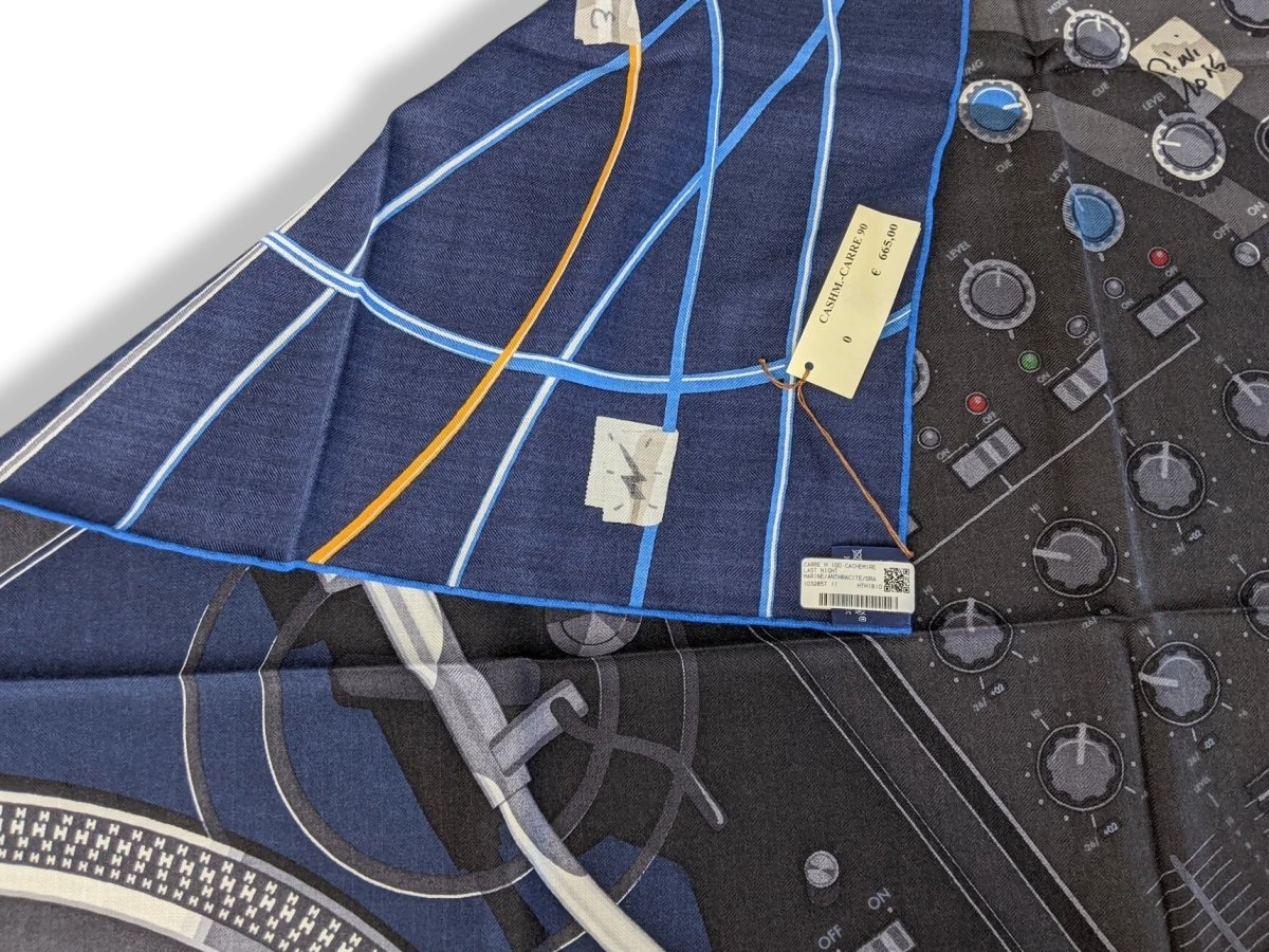 Hermes 2018 Marine/Anthracite/Orange LAST NIGHT by Dimitri