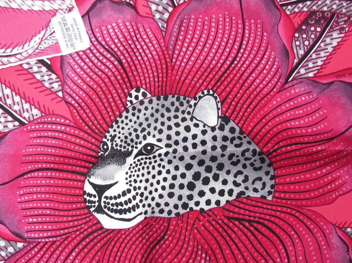 Hermes Baobab Cat by Ardmore Artists Twill Gavroche 42cm