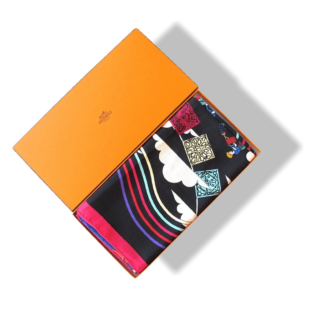 Hermes La Maison des Carres Cashmere Shawl 140