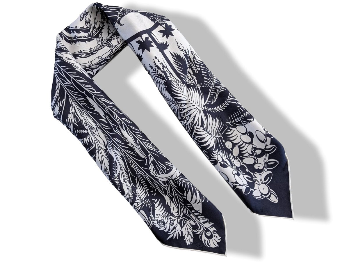 Hermes 2019 Rare Black Blue/White MYTHIQUES PHOENIX Jacquard Twill Silk Carre 70 cm, BNWTIB!