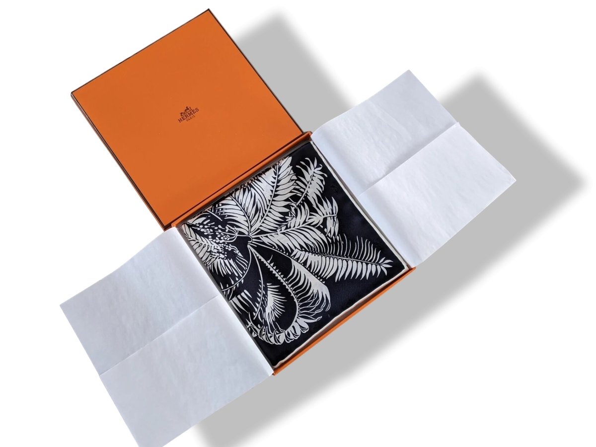 Hermes 2019 Rare Black Blue/White MYTHIQUES PHOENIX Jacquard Twill Silk Carre 70 cm, BNWTIB!