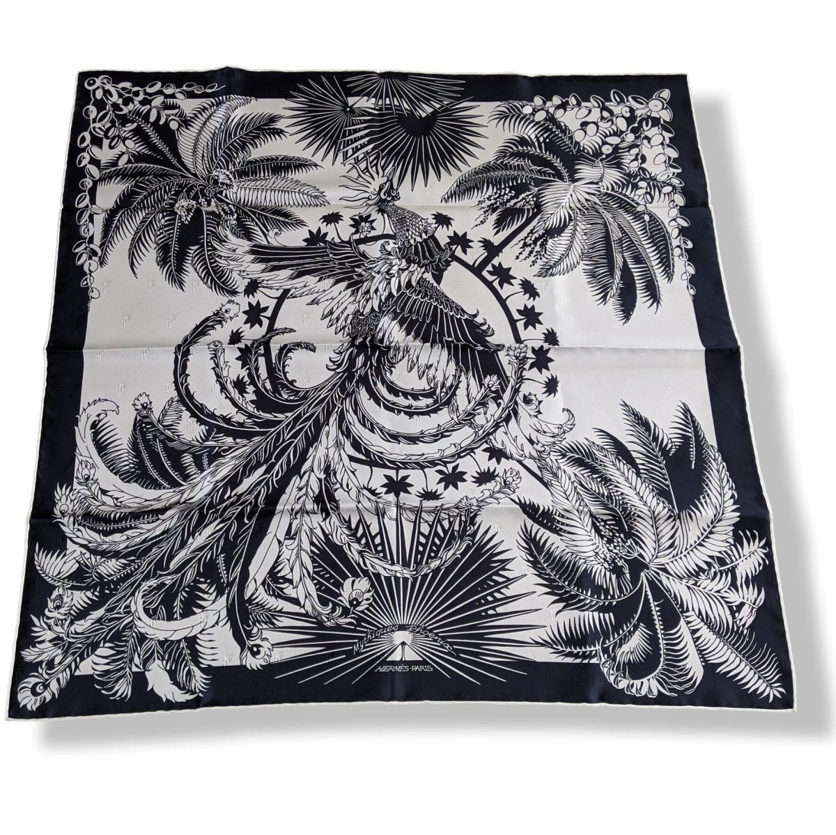 Hermes 2019 Rare Black Blue/White MYTHIQUES PHOENIX Jacquard Twill Silk Carre 70 cm, BNWTIB!
