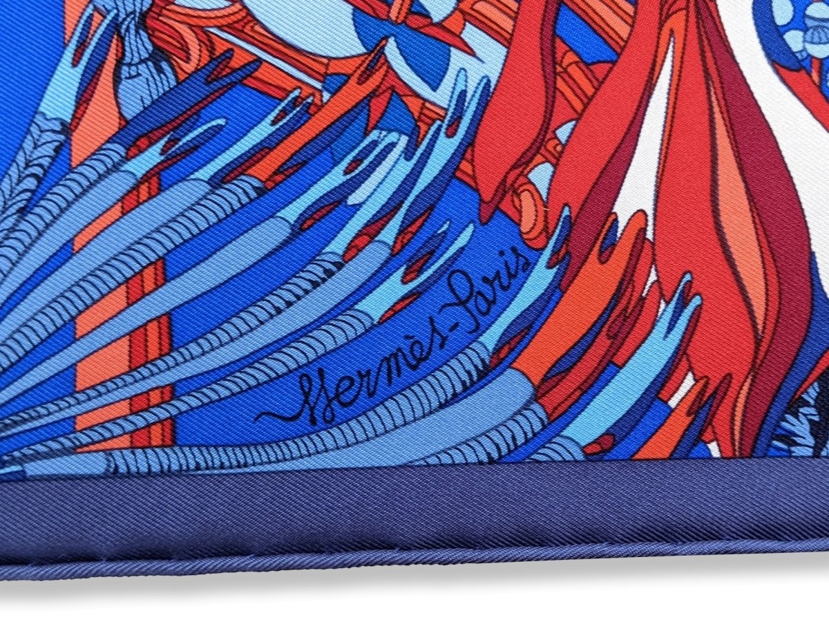 Hermes 2020 Bleu Royal/Rouge/Blanc "Fantaisues Botaniques Detail" by Virginie Jamin Twill Gavroche 45 cm, BNWT!