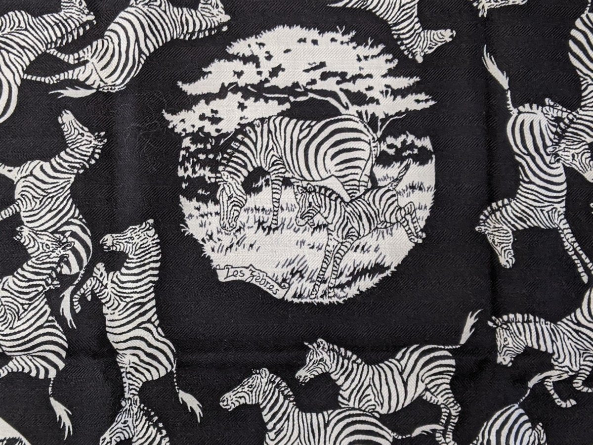 Hermes 2020 Noir/Blanc/Noir LES ZEBRES Zebras Cashmere Bandana 55, BNWT!