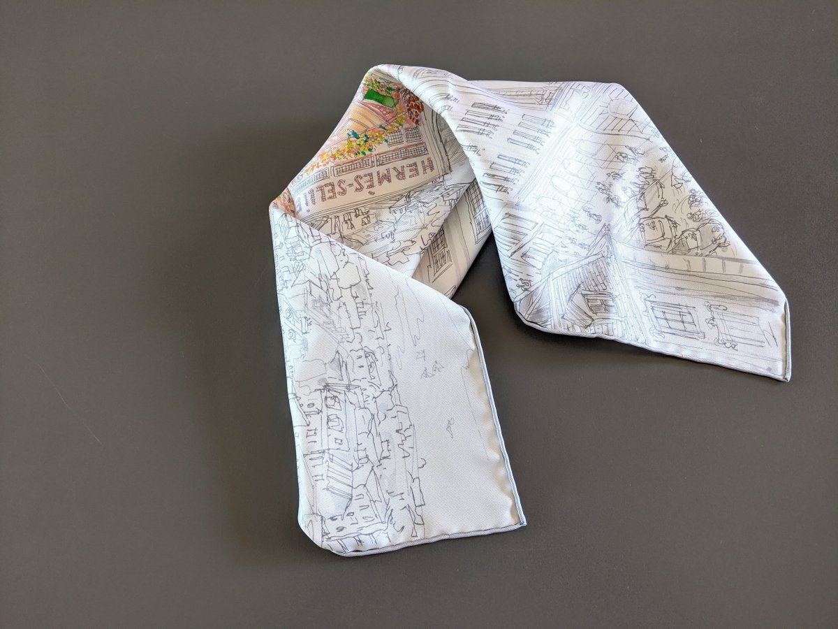 Hermes [40] 2019 White/Grey/Mutli UN JARDIN SUR LE TOIT Gavroche Twill Carre 45 CM, BNWTIB! - poupishop