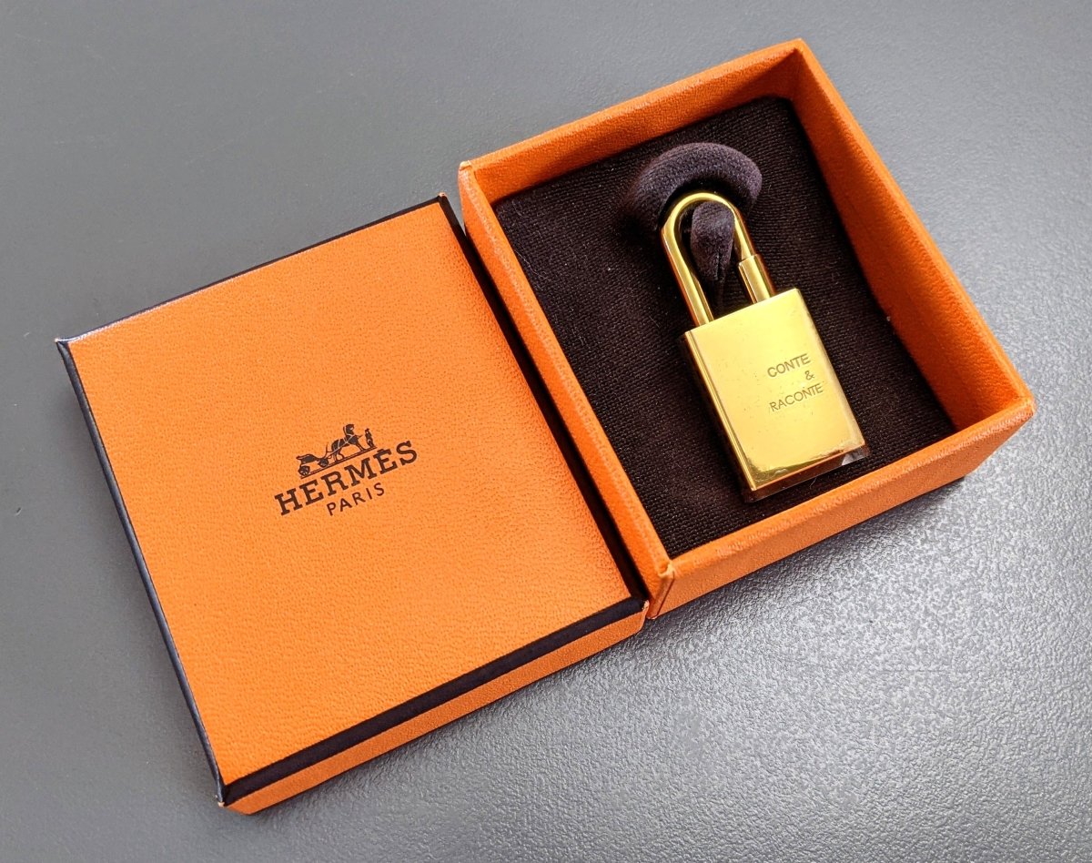 Hermes [77] CONTE ET RACONTE Cadenas Lock Charm GHW, Brand New with Pouch in Box! - poupishop