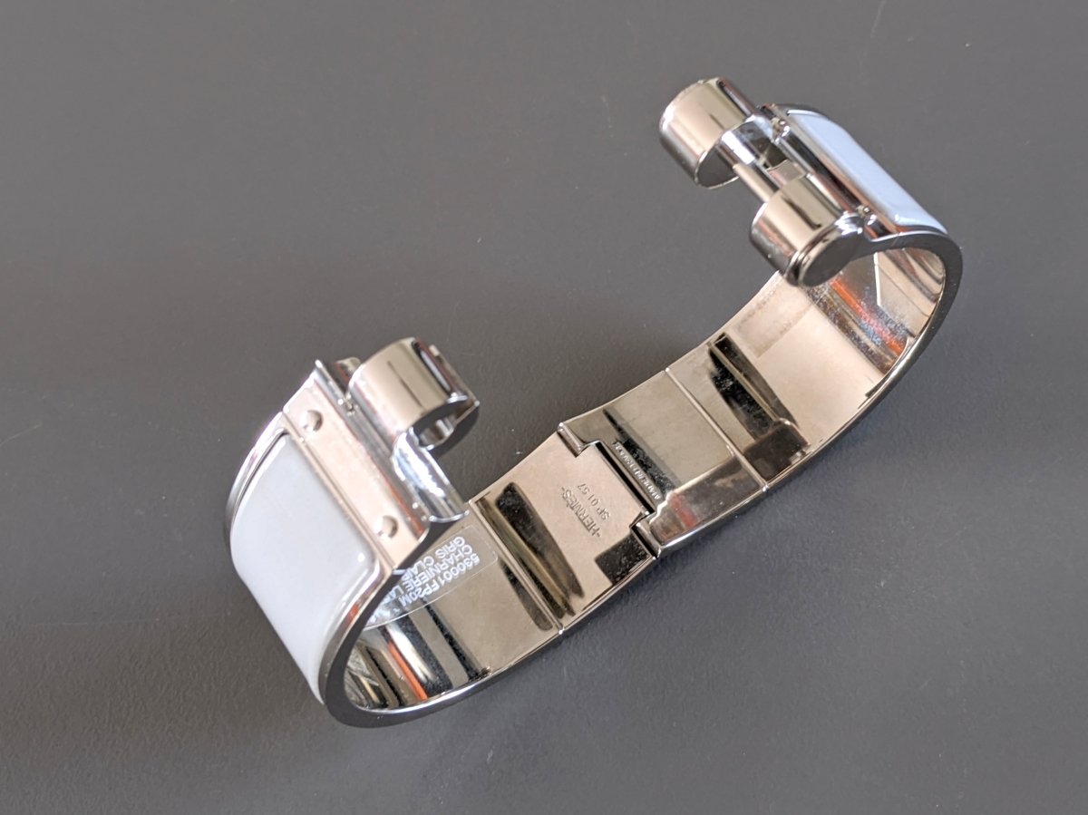 Hermes [83] Light Grey Enamel & Palladium CHARNIERE Wide Bangle Bracelet Sz L, BNIB! - poupishop