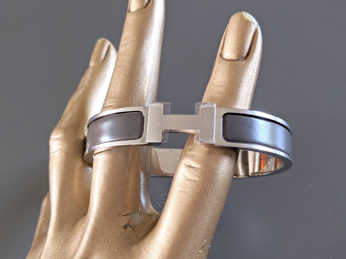 Hermes [84] Etain Mat Enamel & Palladium CLIC CLAC H Narrow Bangle Bracelet Sz L, BNIB! - poupishop