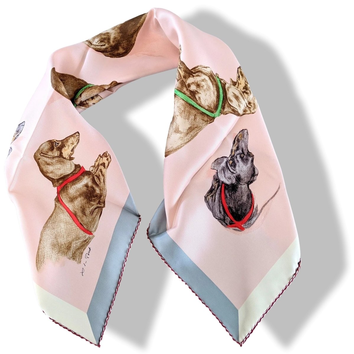 HERMES [AC1] Powder Pink/beige/Red LES BASSETS by Xavier de Poret Printed Silk 70, BNWTIB! - poupishop