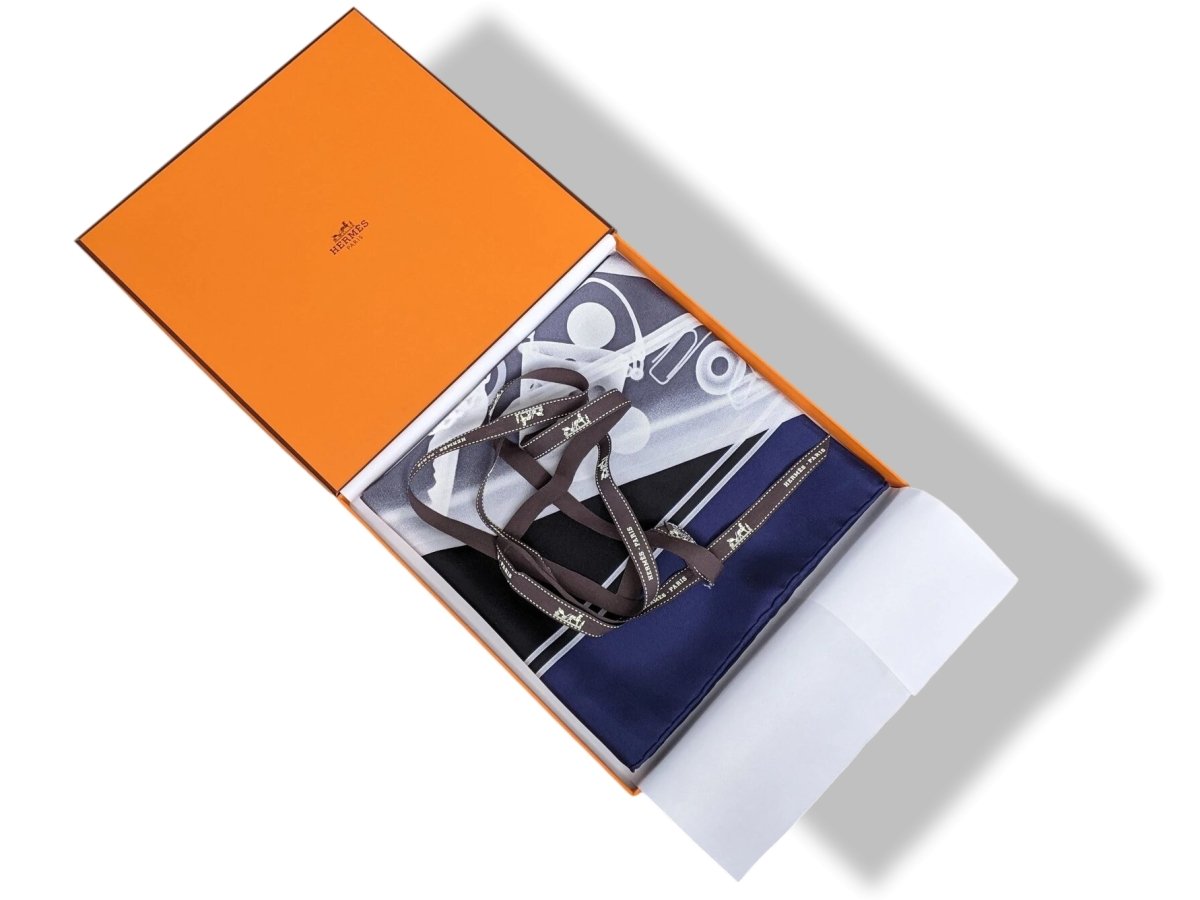 Hermes [AC11] Marine/Noir/Blanc PLEASE CHECK IN by Dimitri