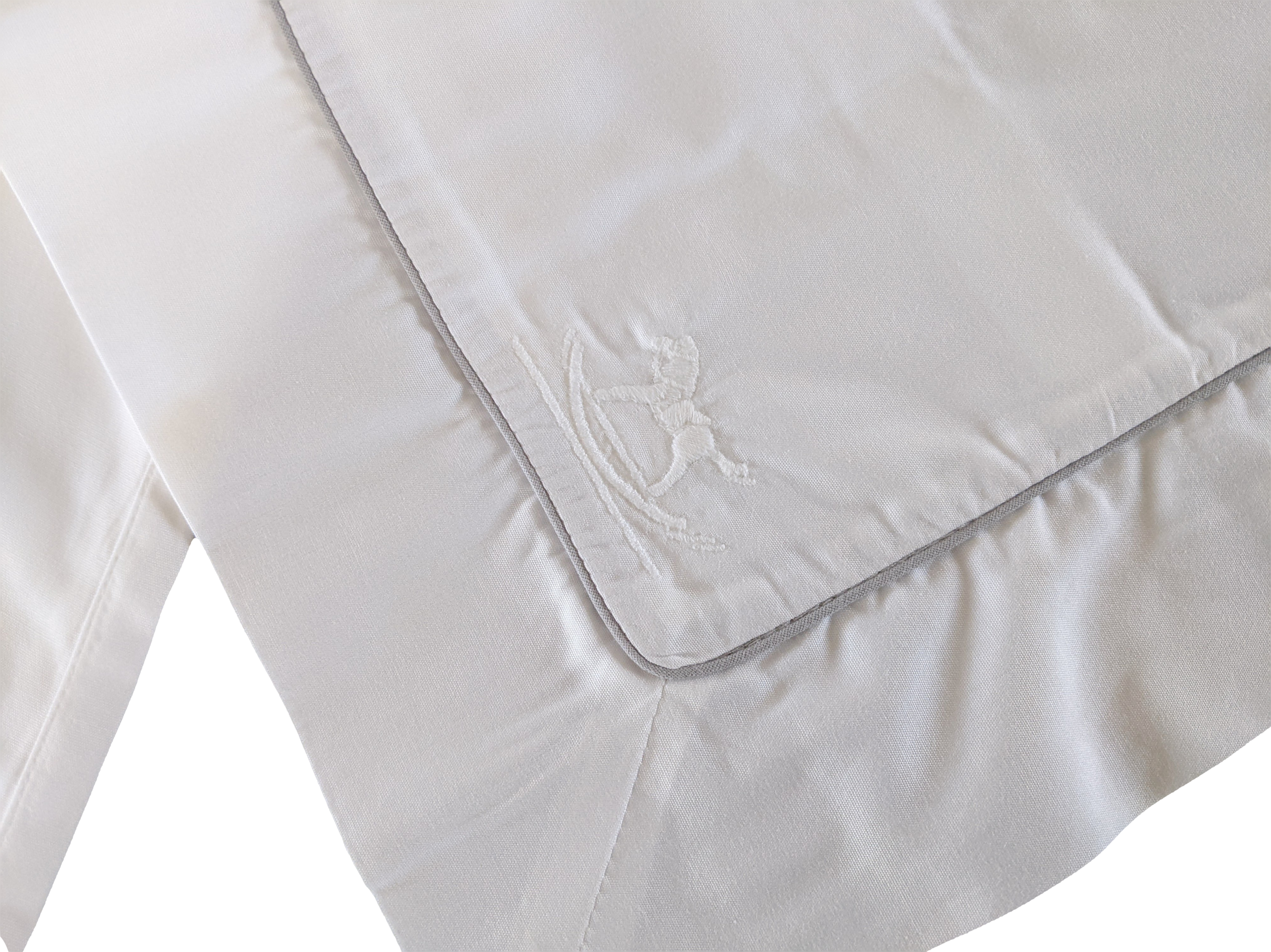 Hermes Blanc/Gris Perle Trim Parure de Berceau " Adada " Crib Set