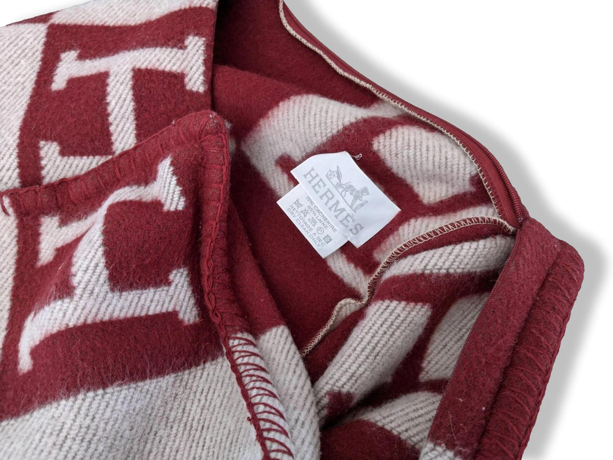 Hermes [H6] Home Red/Ecru Wool/Cashmere AVALON Pillow PM Small Model