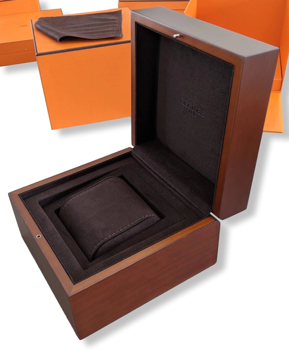 Hermes B01 Luxurious Precious Mahogany Wood Watch Box, Impressive Model, New!