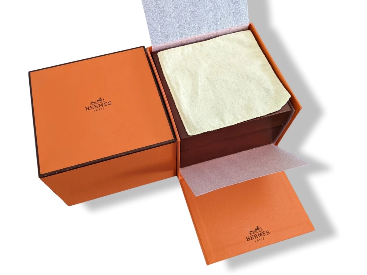Hermes B02 Luxurious Precious Mahogany Wood Watch Box Impressive