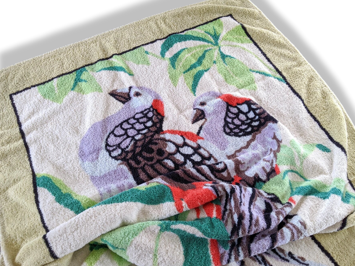 Hermes Vintage Anis/Mutli/Blanc BIRDS Tapis de Plage Terry Beach Towel 150 x 90 cm