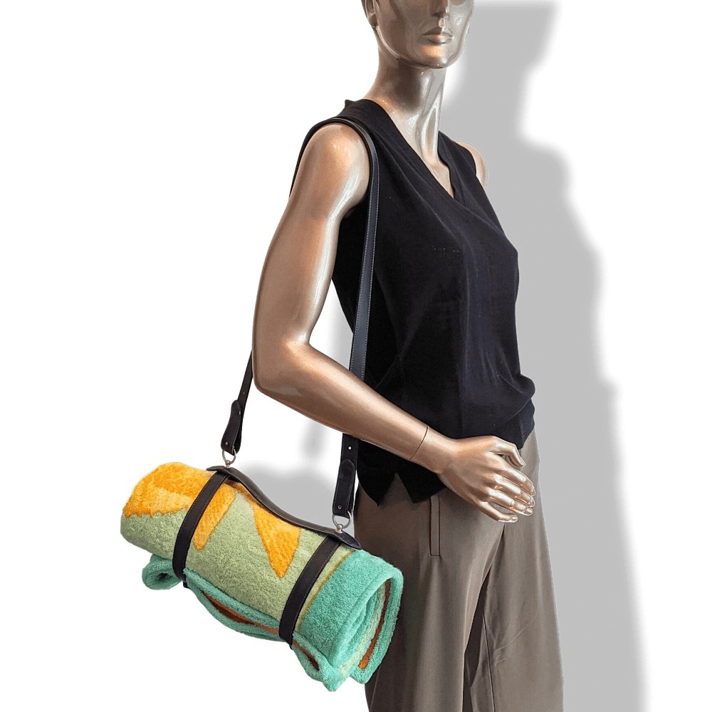 Hermes Black Vintage Harness Leather Beach Towel/Plaid Carrier, Rare, BNEW! - poupishop
