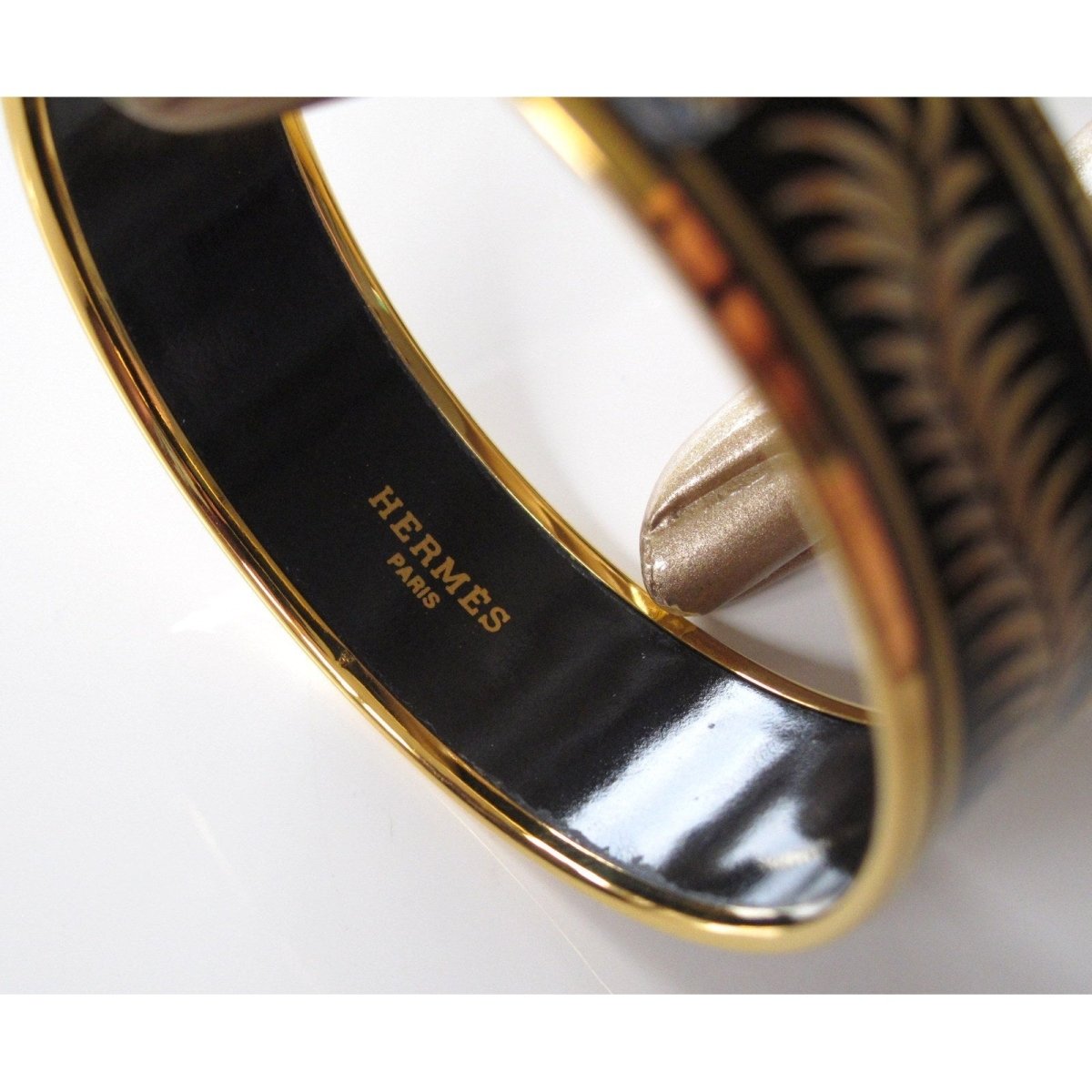 Hermes Black/Grey Enamel Gold Trim Tigre Royal Wide Bangle Bracelet 65, NIB! - poupishop