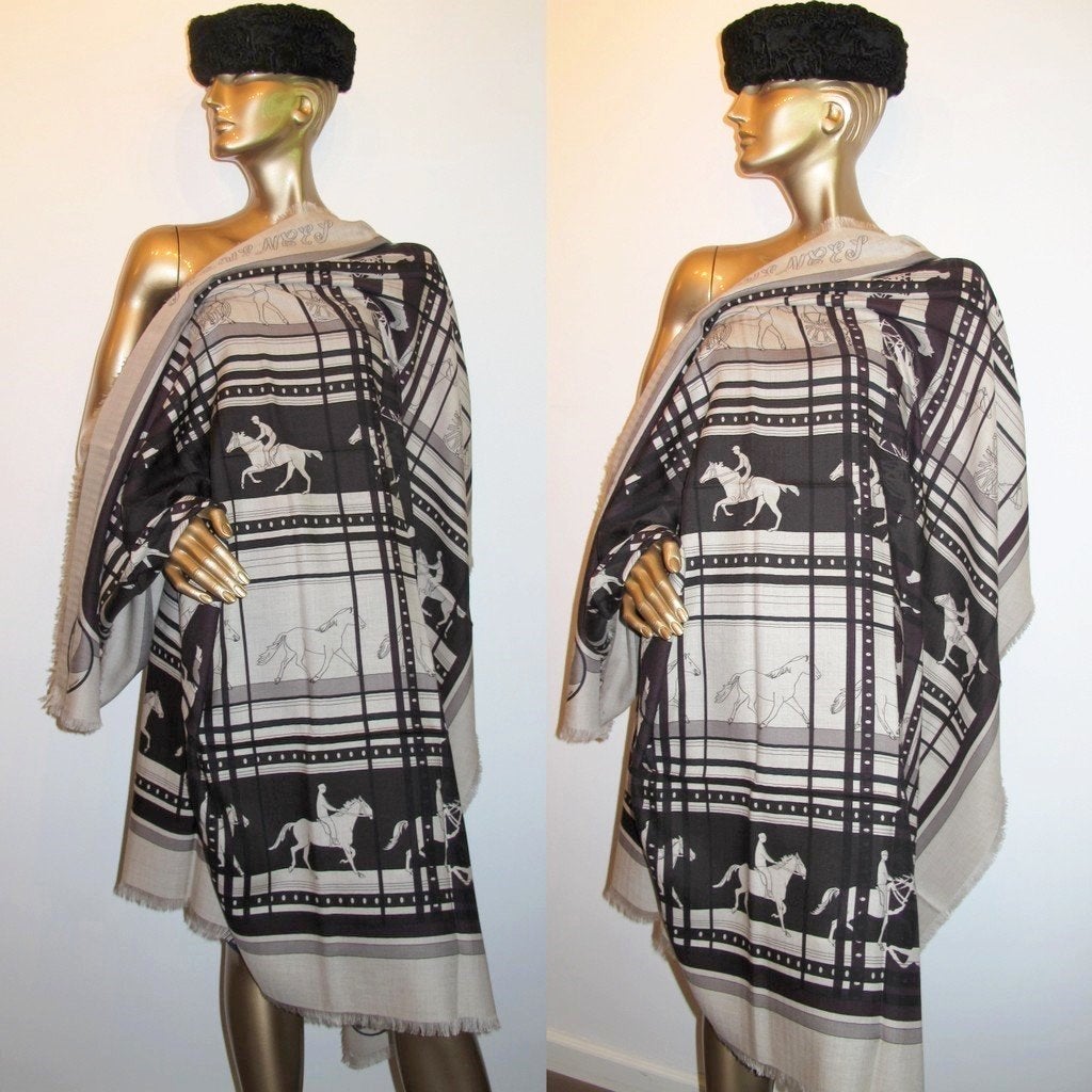 Hermes Black Sequences Imprimeur Fou Shawl