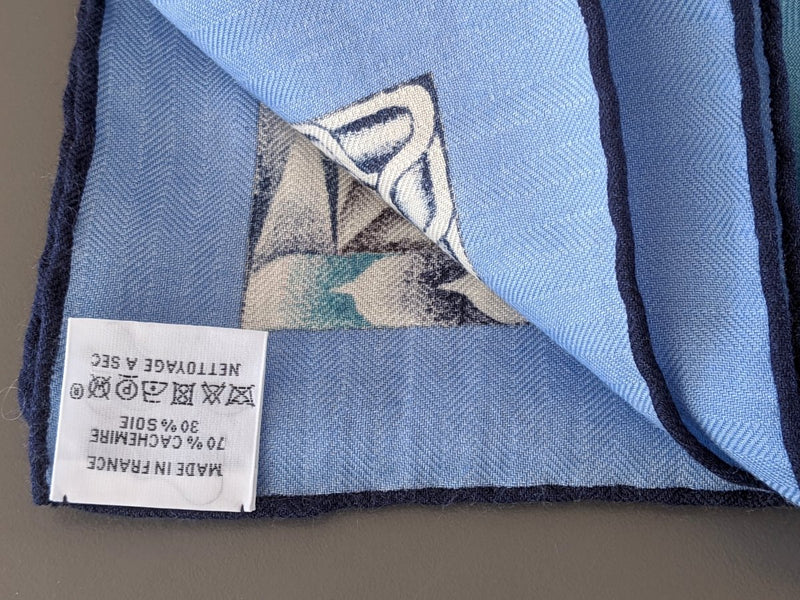 Hermes Bleu Ciel/Gris Bleute/Blanc ROBE DU SOIR Cashmere 70% Shawl 140, New! - poupishop