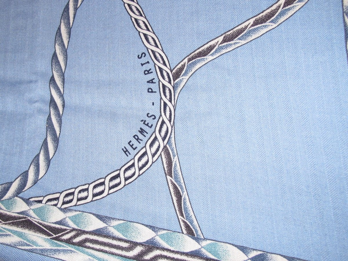 Hermes Robe Du Soir Cashmere 70% Shawl 140