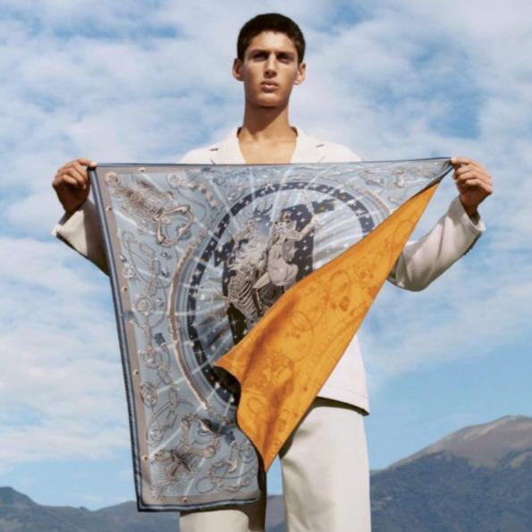 Hermes Bleu Clair/Orange C'EST LA FETE by Daiske Nomura DOUBLE FACE Twill Scarf 90, BNWTIB!