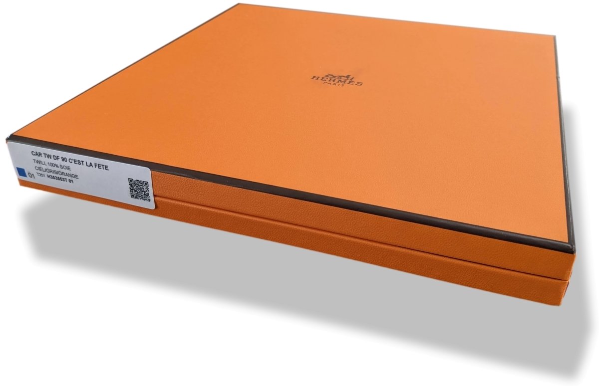 Hermes Bleu Clair/Orange C'EST LA FETE by Daiske Nomura DOUBLE FACE Twill Scarf 90, BNWTIB!