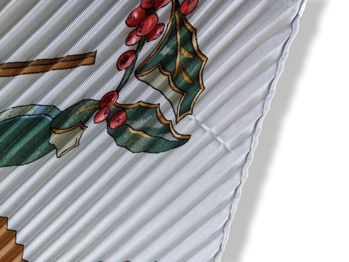 Hermes Bleu Pale NEIGE D'ANTAN by Caty Latham Pleated Plisse Twill 90, Box!