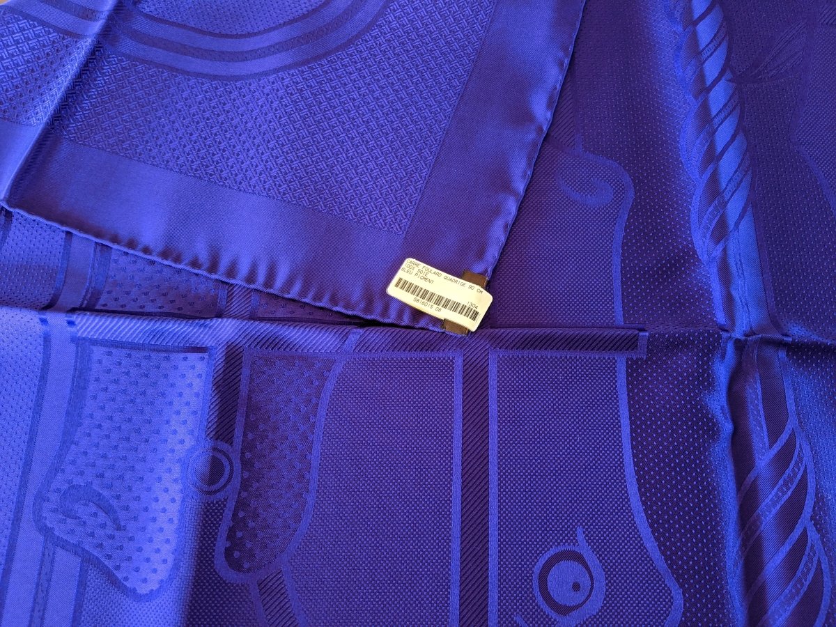 Hermes Bleu Pigment QUADRIGE by Pierre Peron Jacquard Twill 90, NIB!