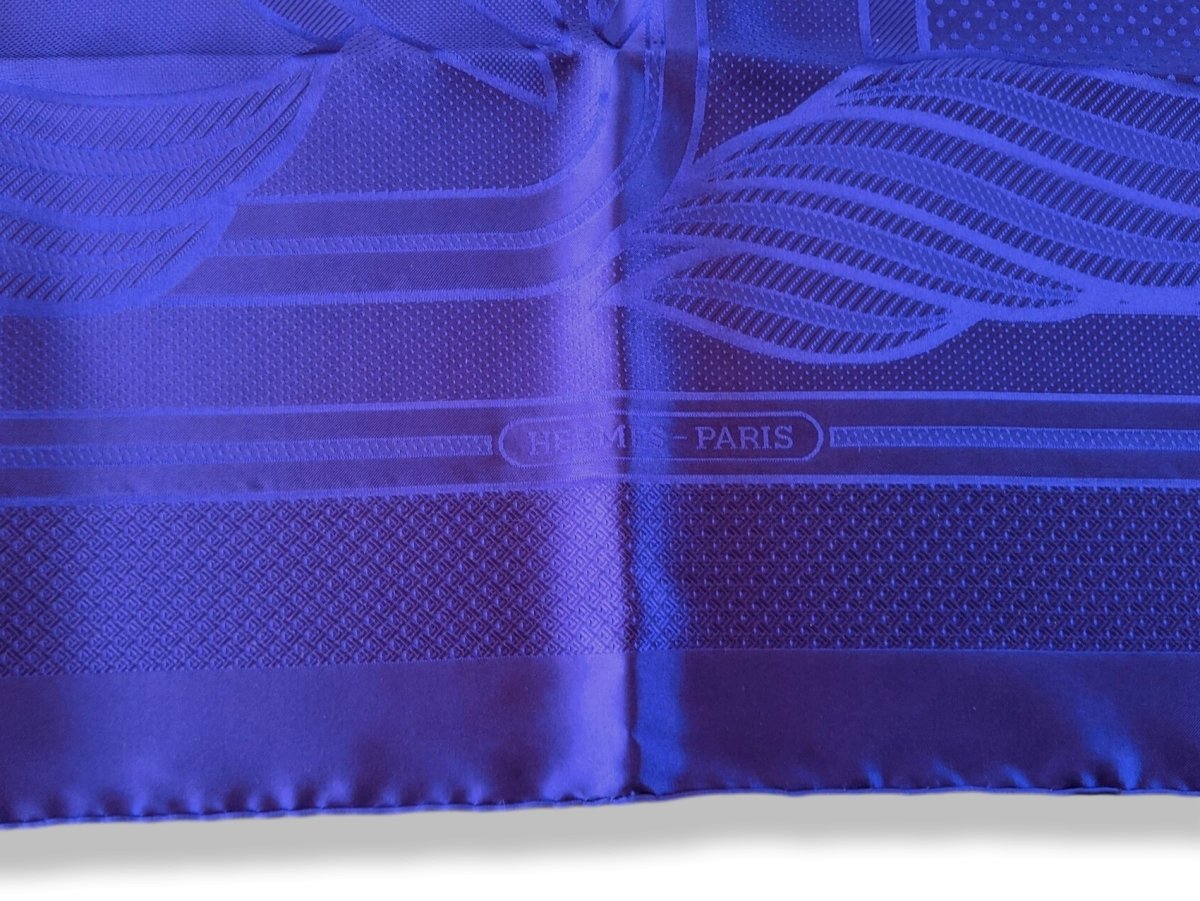 Hermes Bleu Pigment QUADRIGE by Pierre Peron Jacquard Twill 90, NIB!