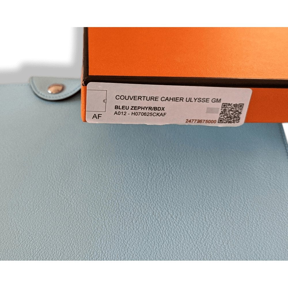 Hermes Bleu Zephir/Bordeaux Swift Calfskin ULYSSE GM NoteBook Cover, NWTIB!