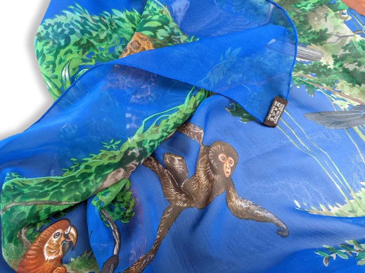 Hermes Bleu/Vert Equateur by Robert Dallet Blanc Matt Overprint Mousseline Shawl 140 cm, Box!