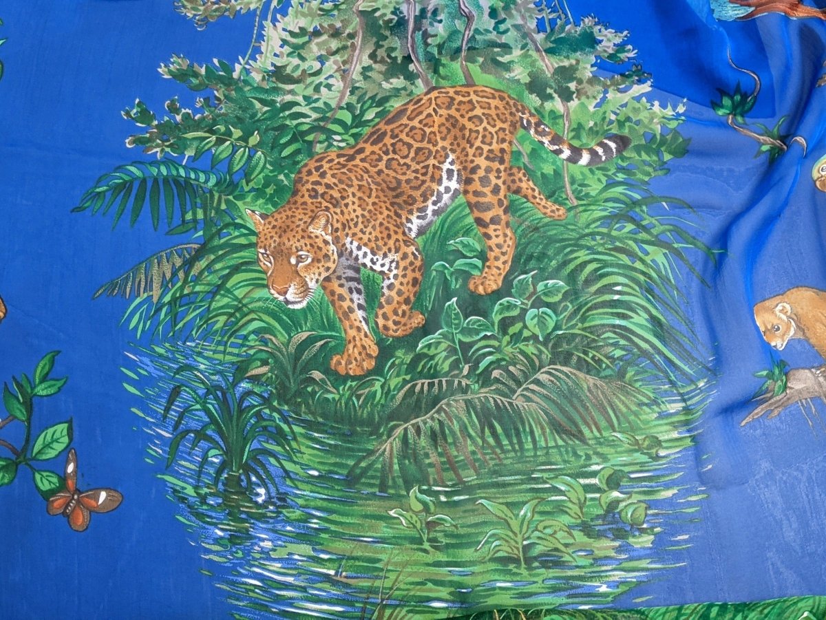Hermes Bleu/Vert Equateur by Robert Dallet Blanc Matt Overprint Mousseline Shawl 140 cm, Box!