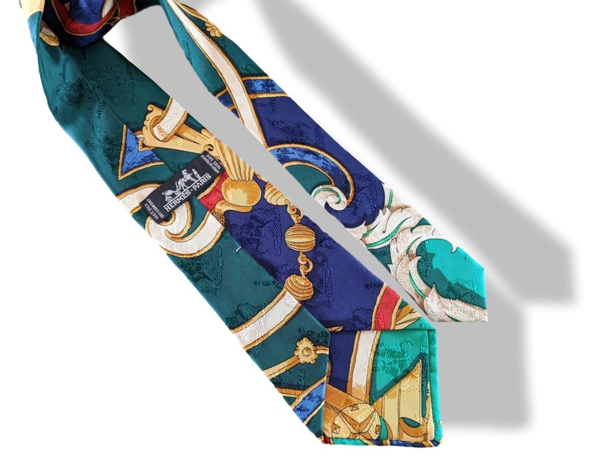 Hermes Blue/Green/Red INSTRUCTION DU ROY Printed Jacquard Silk Tie 10 cm, Mint! - poupishop