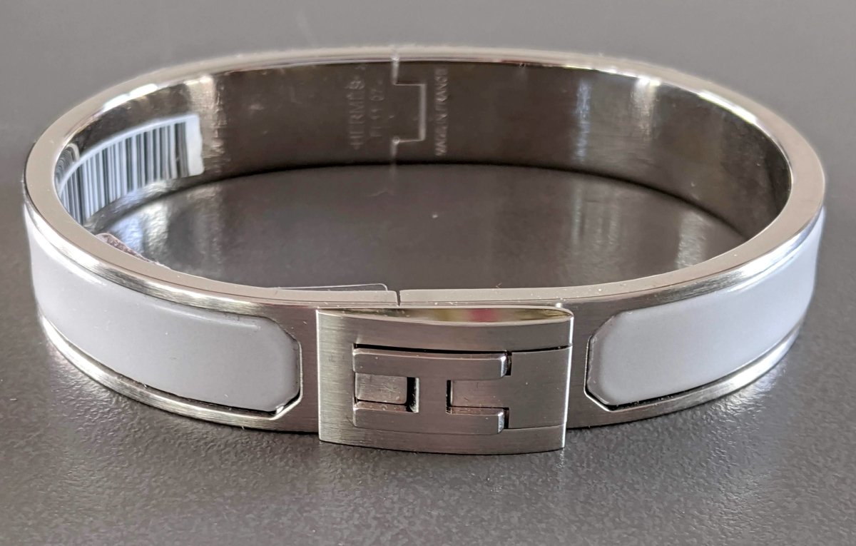 Hermes [BR01] UNISEX Gris Clair Mat Enamel/Brushed Palladium JET EMAIL Narrow Bangle Bracelet Sz T6 New! - poupishop