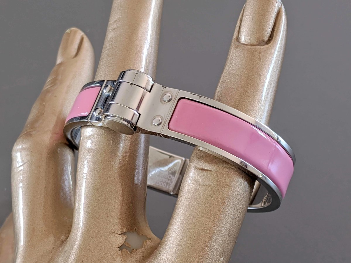 Hermes [BR03] Rose Flamingo Enamel & Palladium CHARNIERE UNI Fin Narrow Bangle Bracelet Sz S, New! - poupishop
