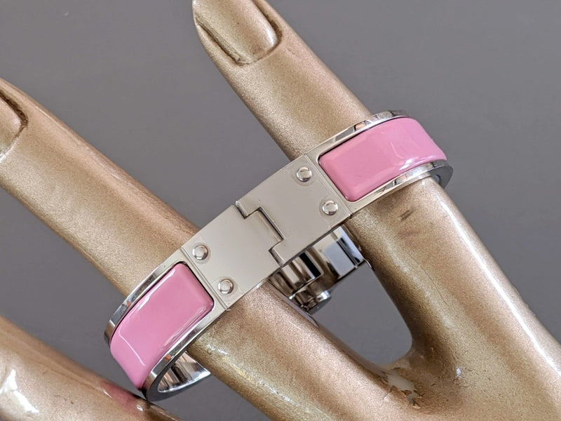 Hermes [BR03] Rose Flamingo Enamel & Palladium CHARNIERE UNI Fin Narrow Bangle Bracelet Sz S, New! - poupishop