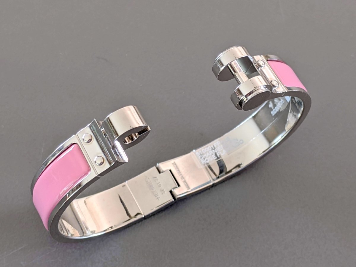 Hermes [BR03] Rose Flamingo Enamel & Palladium CHARNIERE UNI Fin Narrow Bangle Bracelet Sz S, New! - poupishop
