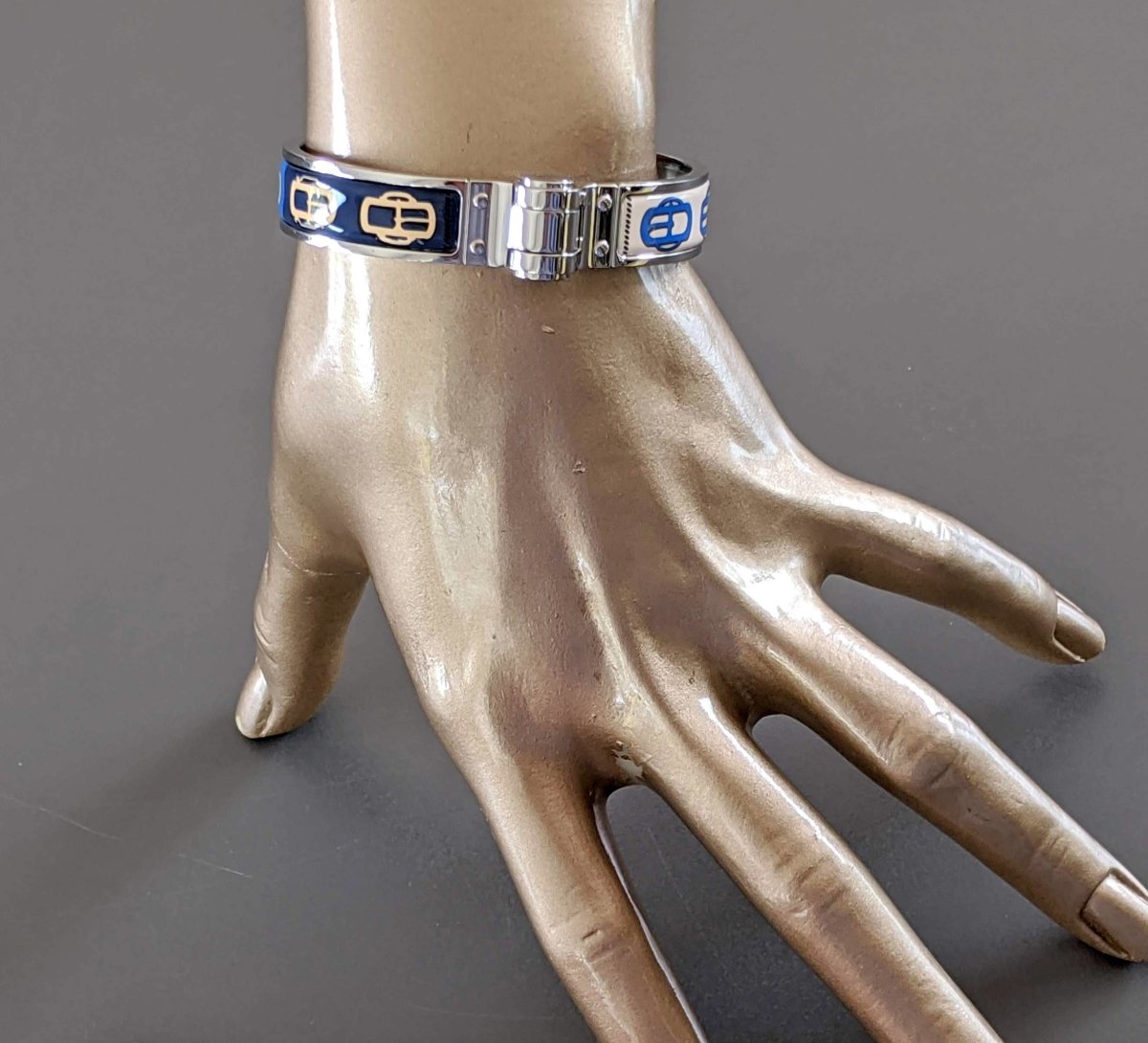 Hermes [BR05] Mediterranee CHARNIERE BOUCLERIE MODERNE Enamel Fin Narrow Bangle Bracelet Sz S, New! - poupishop