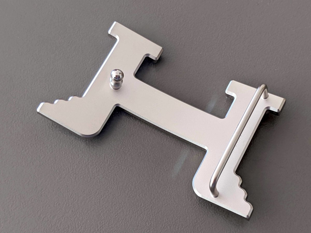Hermes Brushed Silver Ag H PEGASE Buckle 32 mm, New in white box! - poupishop
