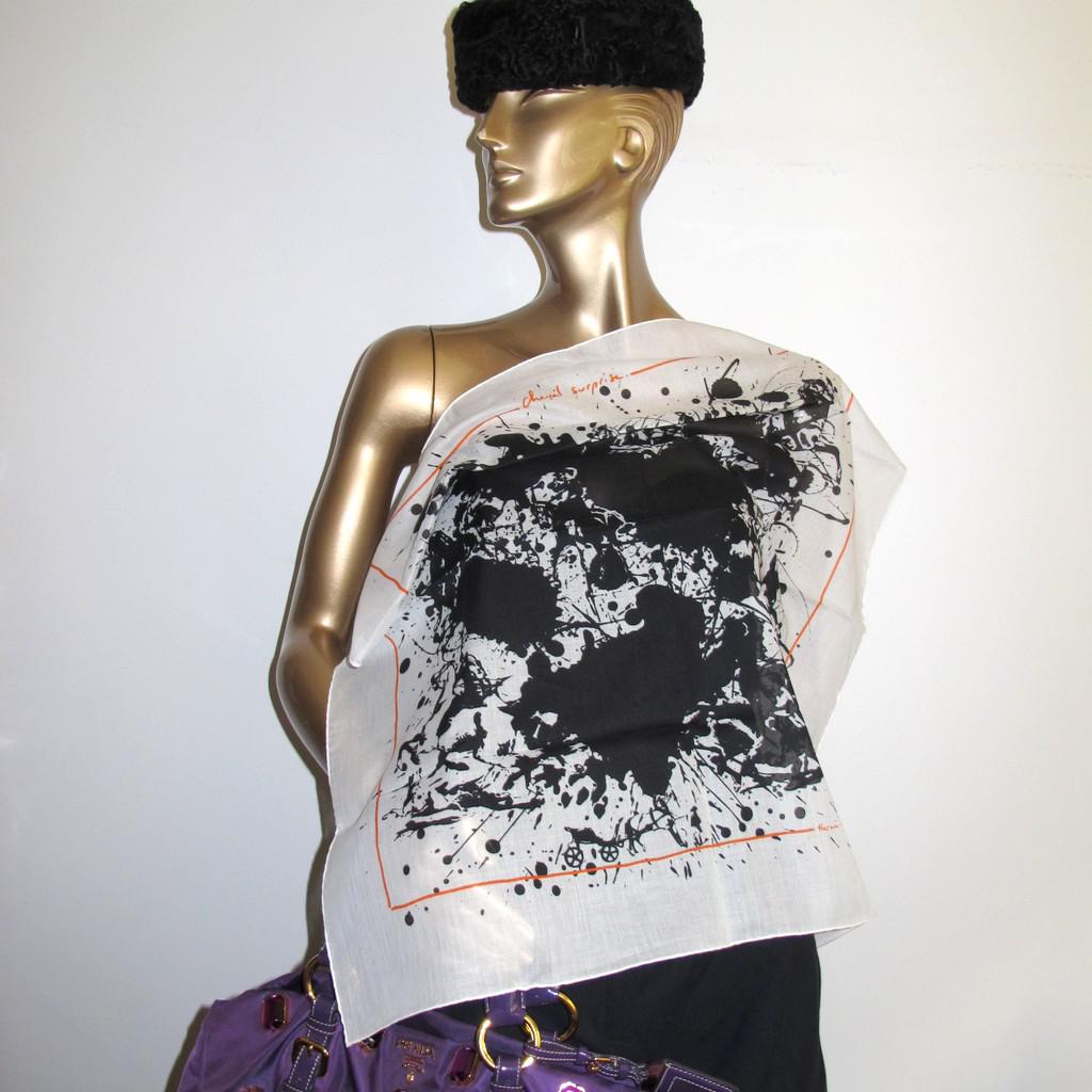 Hermes B/W Cheval Surprise Charm Cotton scarf 70cm rare in Box!