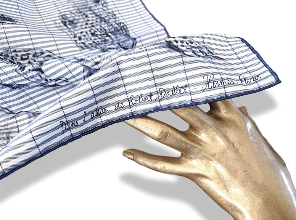 Hermes [C24] 2018 Navy/White DANS L'ATELIER DE ROBERT DALLET FINESSE EYELINER Twill 90cm CARRE, BNWTIB! - poupishop