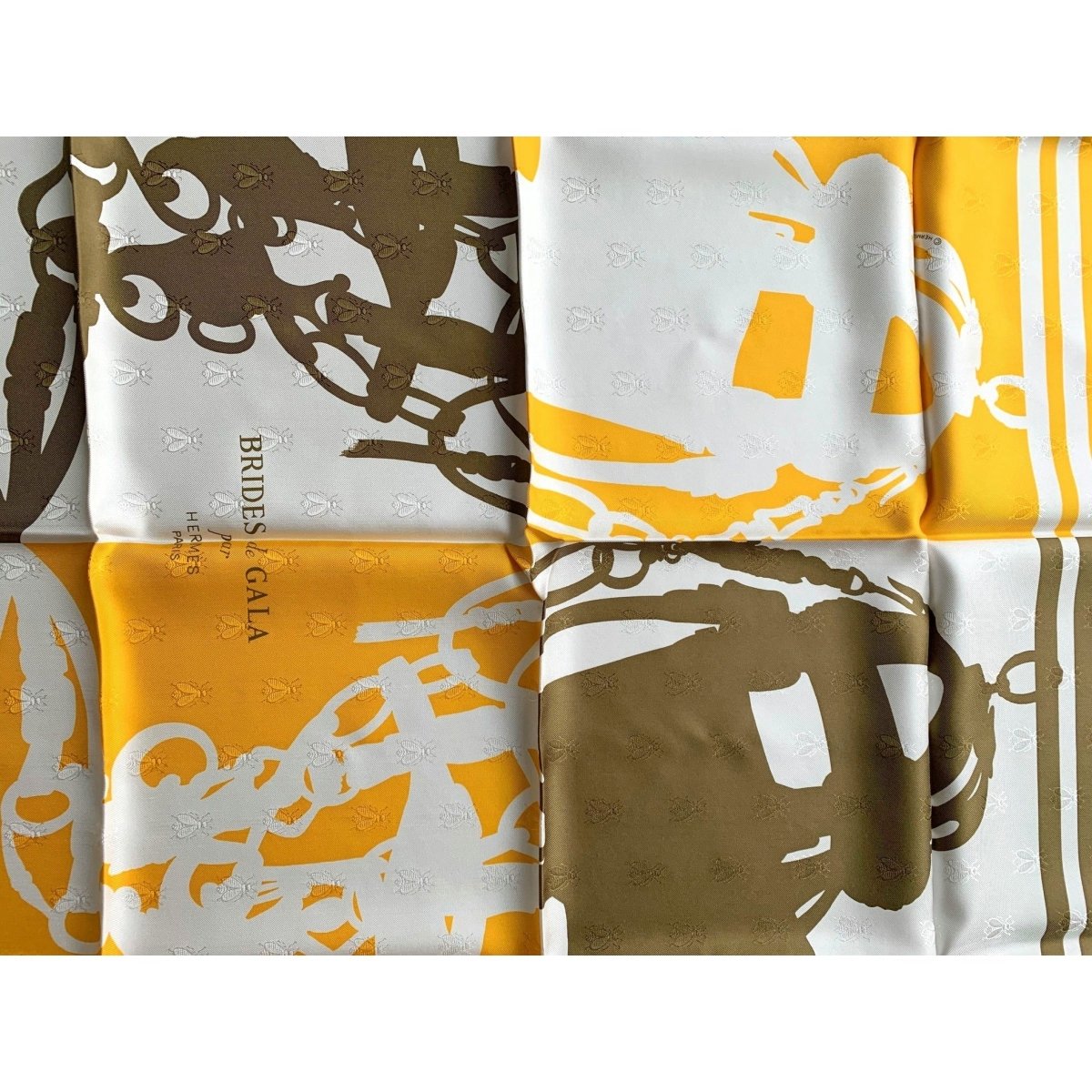 Hermes [C34] Bouton d'Or/White/Kaki BRIDES DE GALA QUADRI TATTOO Jacquard Twill SIlk 90cm, BNWT! - poupishop