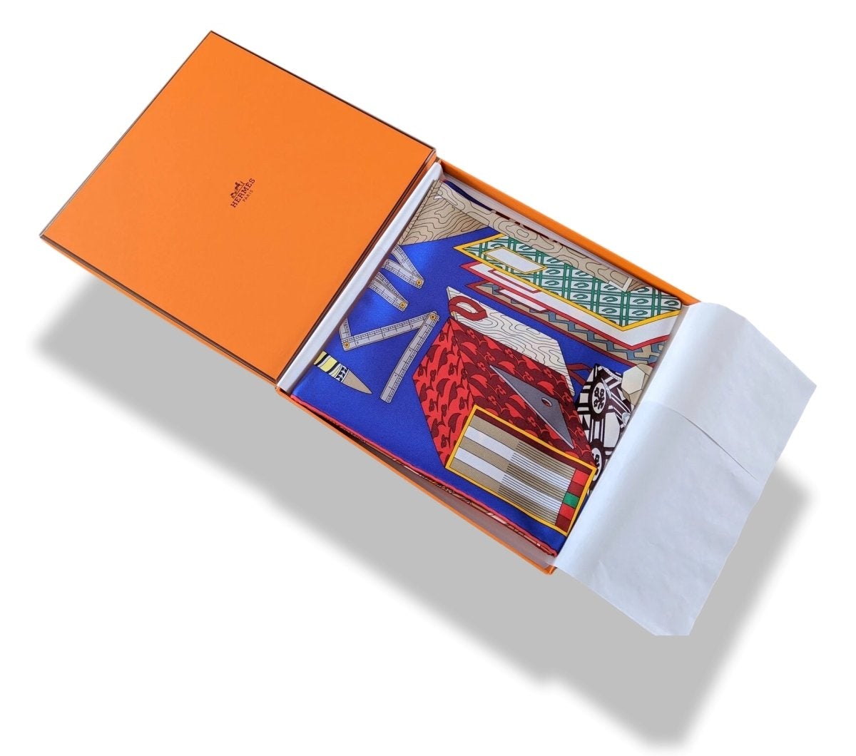 Hermes [C4] 2017 Bleu Electrique/Beige/Vert TRESORS D'UN ARTISTE by Pierre Marie Twill Silk Carre 90cm cm, BNWTIB! - poupishop