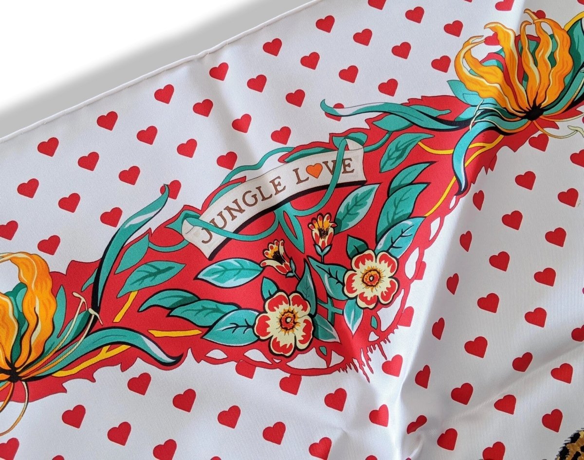 Hermes [C43] Blanc/Rouge/Vert Coeur JUNGLE LOVE LOVE by Robert Dallet Twill 90cm, BNIB! - poupishop