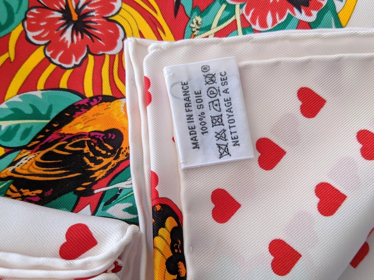 Hermes [C43] Blanc/Rouge/Vert Coeur JUNGLE LOVE LOVE by Robert Dallet Twill 90cm, BNIB! - poupishop