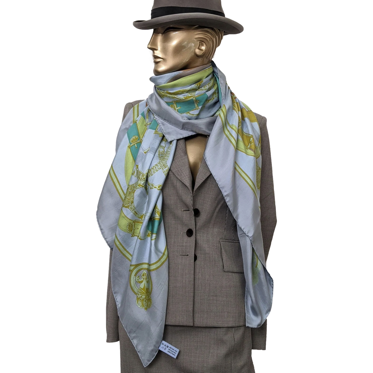 Produits Hermes 2011 Aqua/Corail/Vert "Cavalcadour" Dip Dye Silk Shawl 140